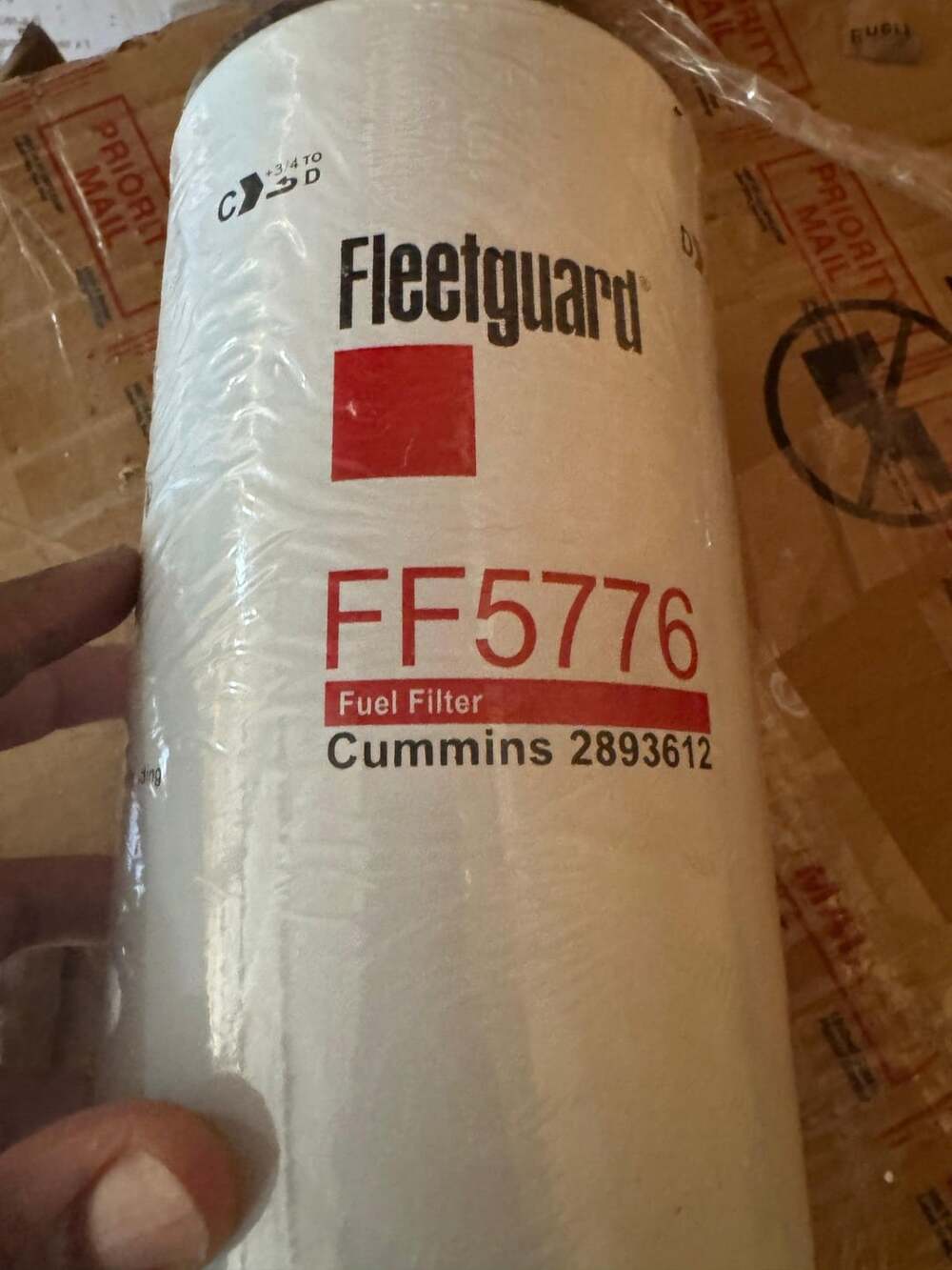 Fleetguard FF5776 Fuel Filter Cummins 2893612